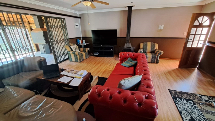 3 Bedroom Property for Sale in Langenhovenpark Free State